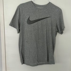 Mens Nike Dry-Fit T Shirt Size Medium
